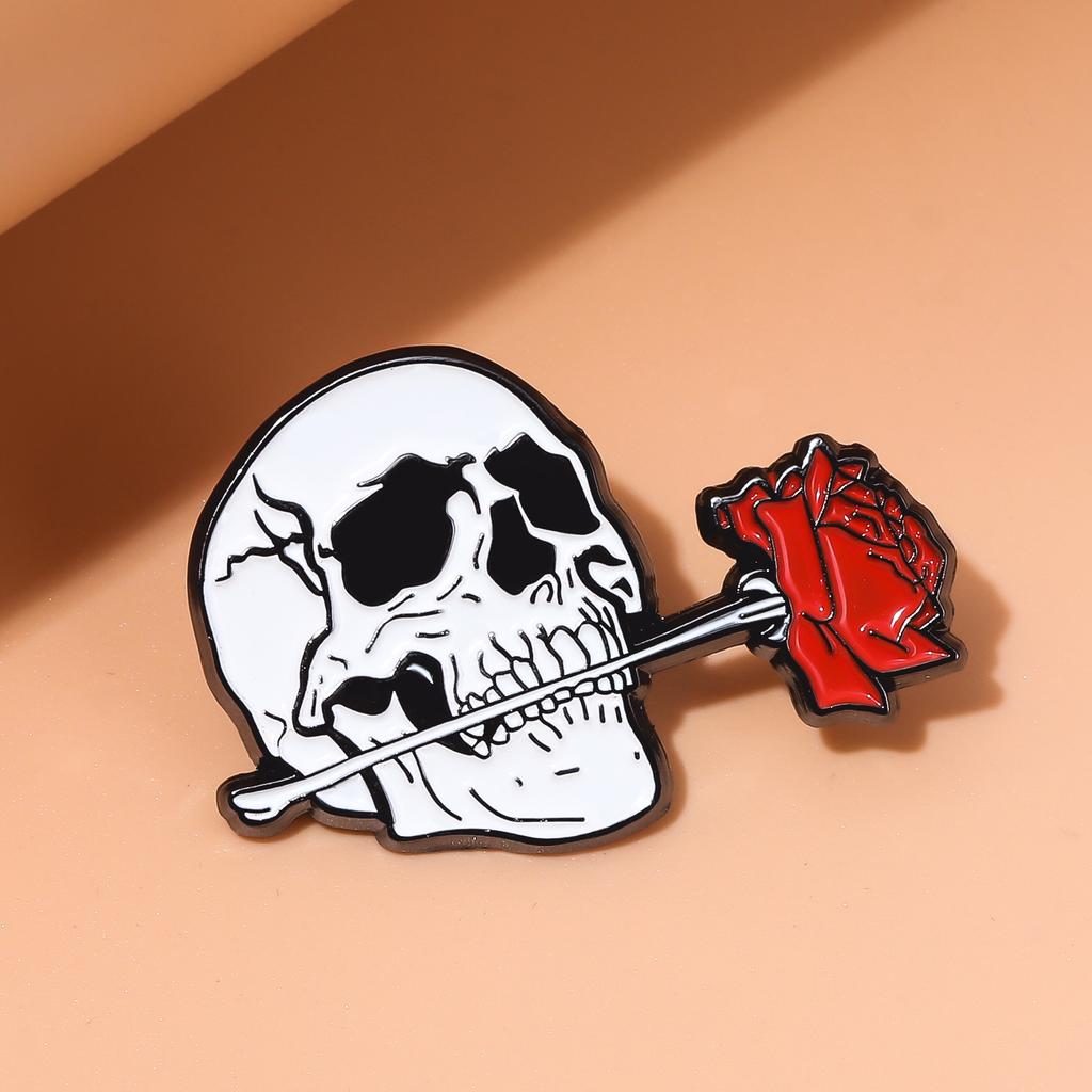 Creative Niche Rose Flowers Brooch Halloween Skull Rose Flower Pins Badge For Women Men Backpack Accessories Jewelry Gift