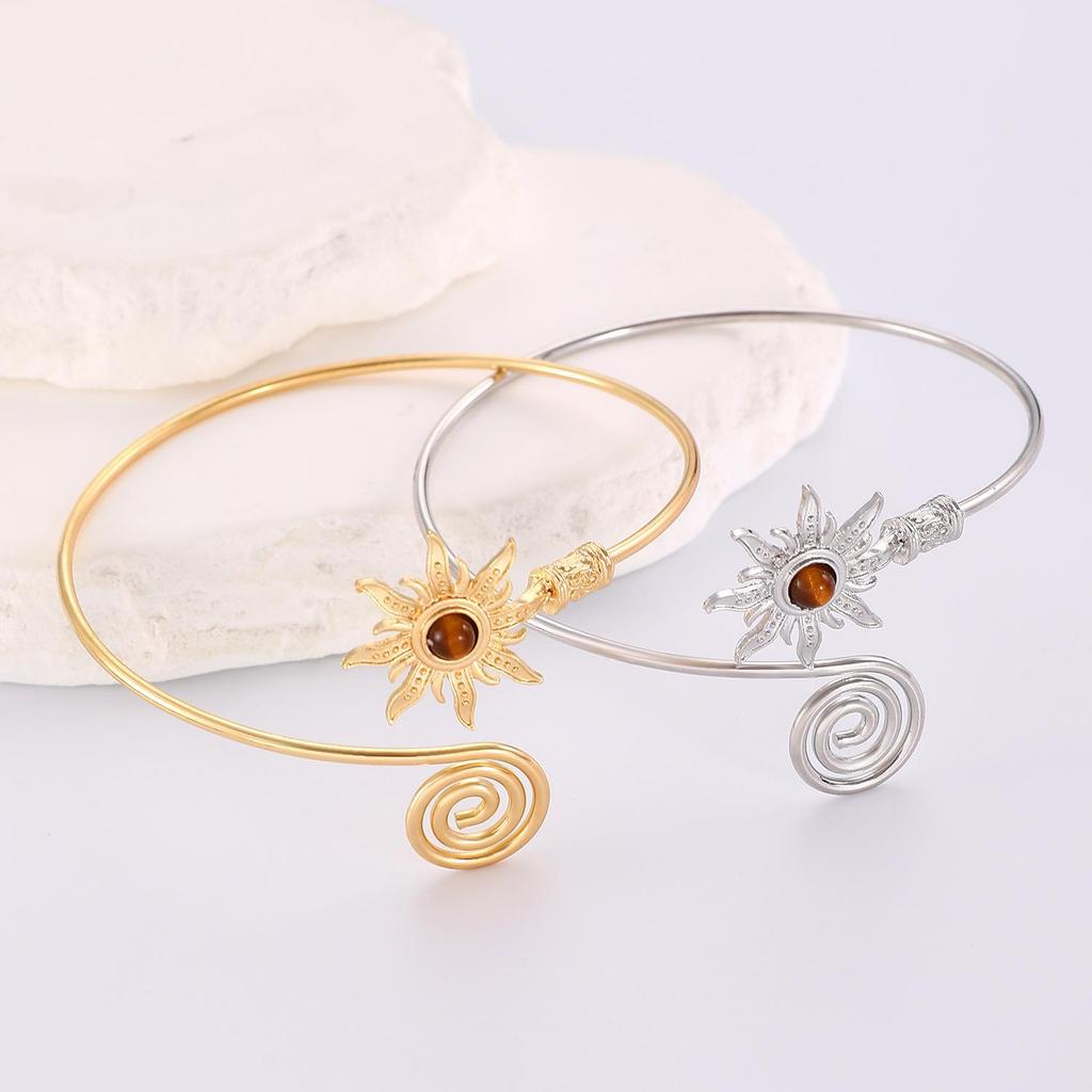 Retro Sunflower Adjustable Metal Cuff Bracelet for Women