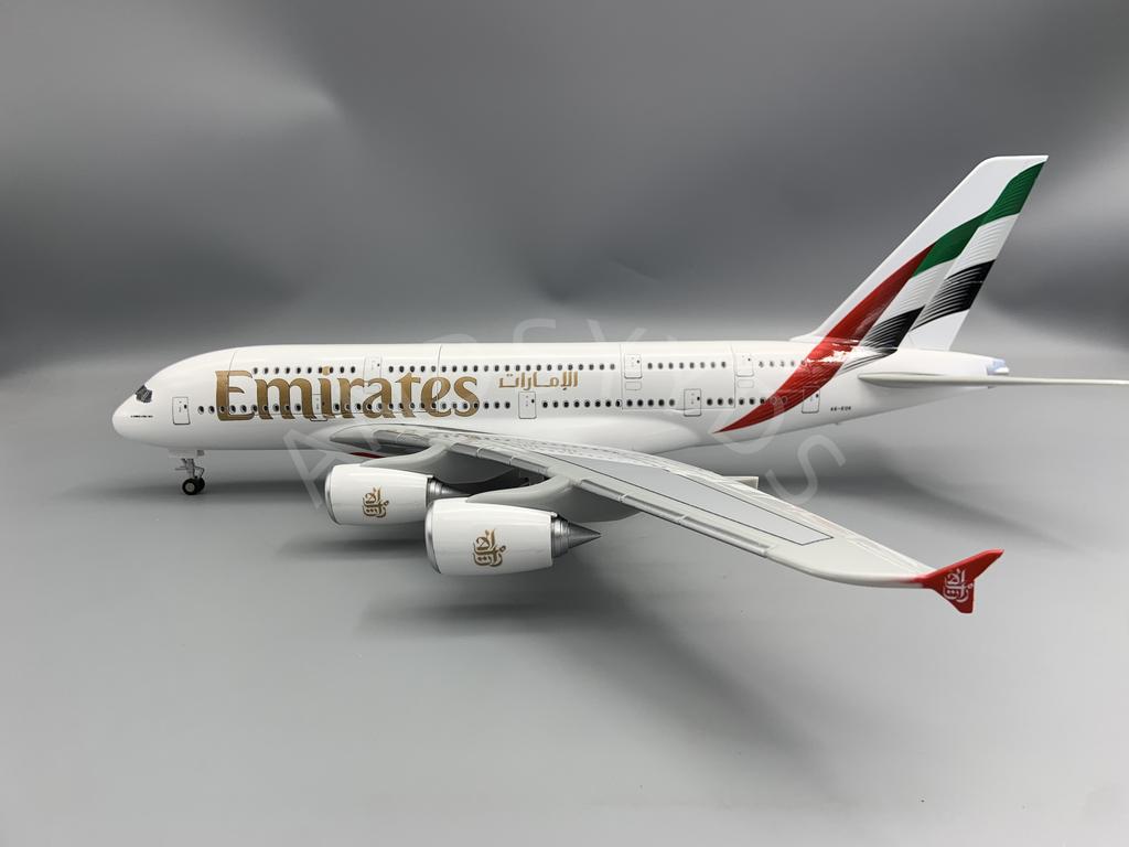 1:160 Scale 46cm Airplane Model 380 New UAE A380 Plane Diecast Resin Flip Version With Light And Wheel Aircraft Decoration Gift