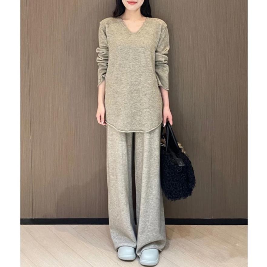 Schickes V-Ausschnitt Pullover & Weite Hosen Zweiteiler Set für Damen - 2025 Herbst/Winter Mode Strickware