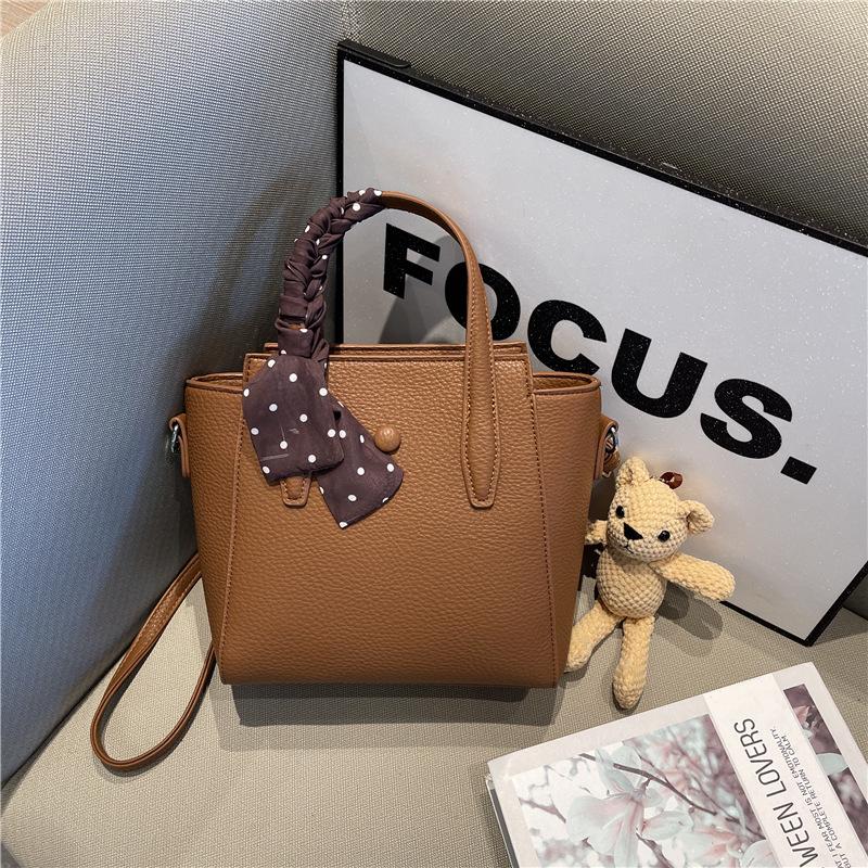 Retro Bag Women's Large Capacity 2025 New Autumn and Winter Casual Messenger Bag Popular This Year Portable Tote Bag