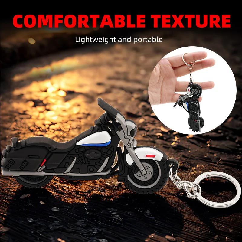 3D Motorrad Zubehör Motorrad Schlüsselanhänger Für Harley Lokomotive Modell Schlüsselring Gummi Schlüsselanhänger Cartoon Anhänger Geschenk Großhandel