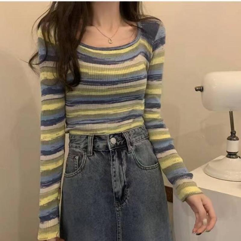 Square-neck Striped Long-sleeved Knitted Base Layer, A New Slimming and Form-fitting Short Top for Women In Autumn and Winter