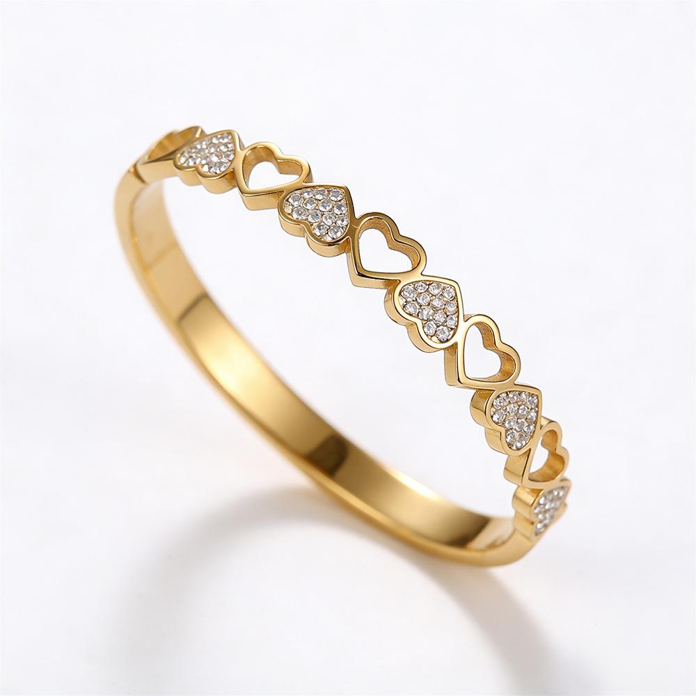 High-end Titanium Steel Jewelry Love Titanium Steel Bracelet for Women