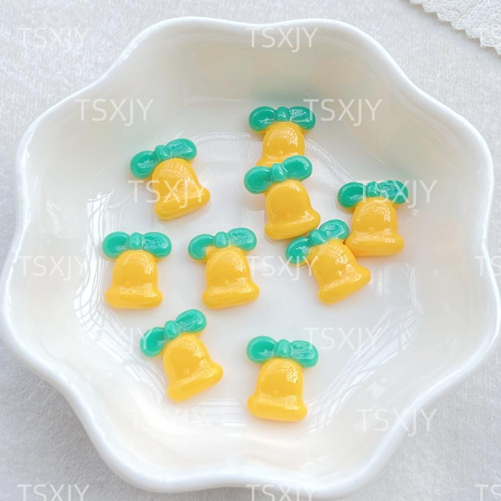 

20pcs Resin Kawaii Colorful Mini Santa Trees Elk Snowman Bells Flatback Cartoon Christmas Figurine Scrapbook DIY Decor Crafts