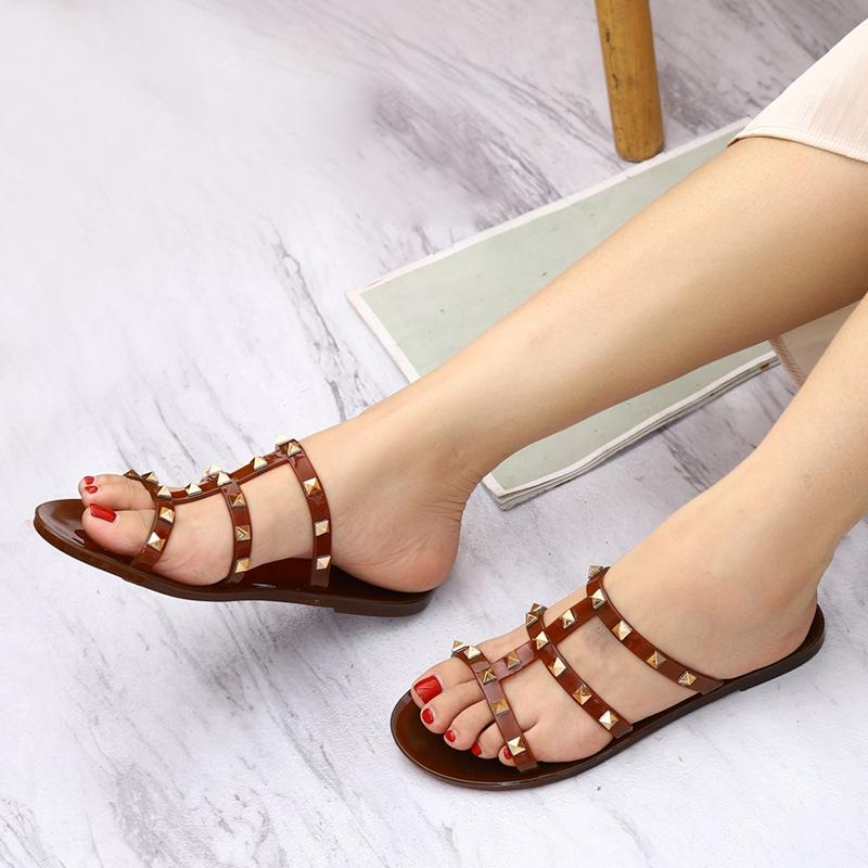 2025 Crystal Flat Slip-On Sandals: Fashionable Studded Summer Outdoor Shoes