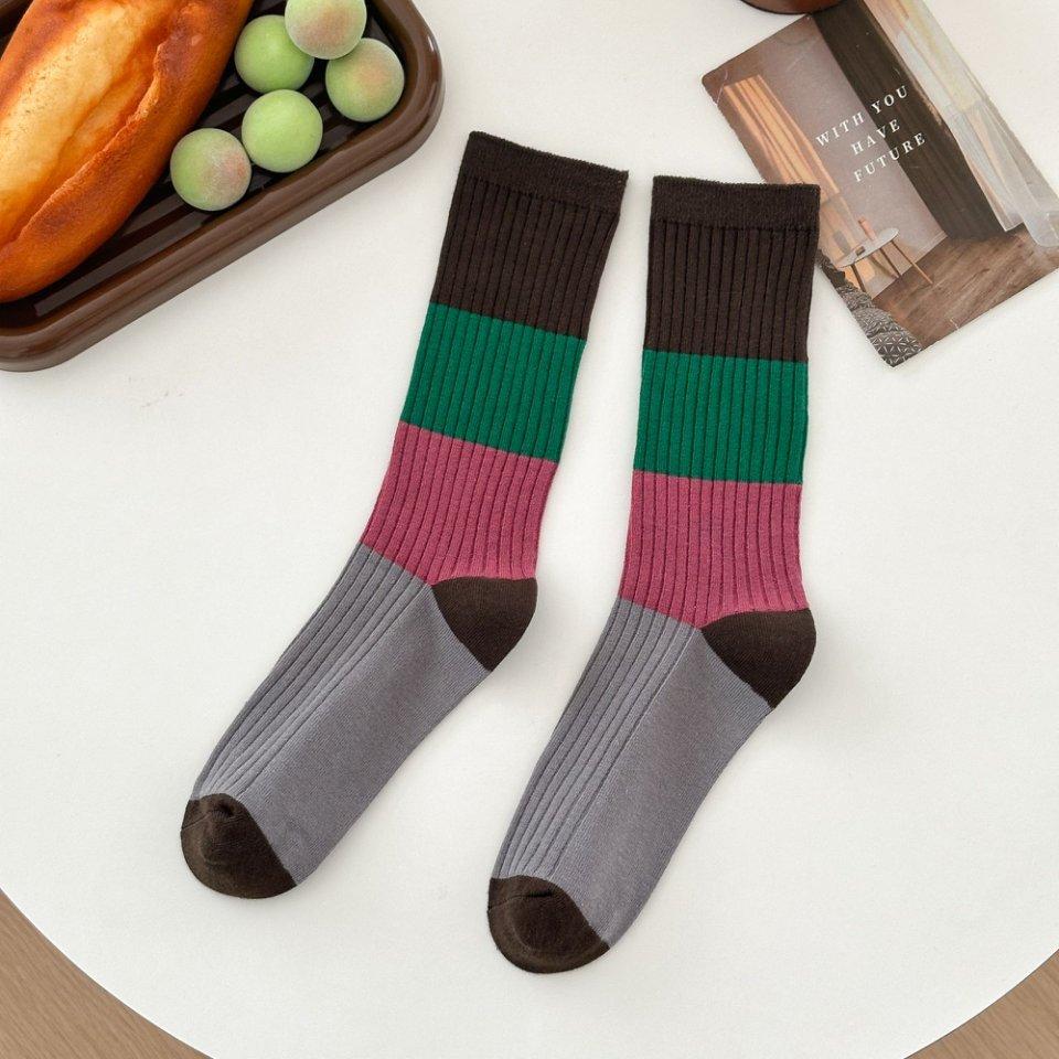 

Осенне-зимние полосатые носки с цветовыми блоками, ретро-носки до середины икры, связанные двойной иглой, стильные и стройнящие длинные носки 1 pair кофейный