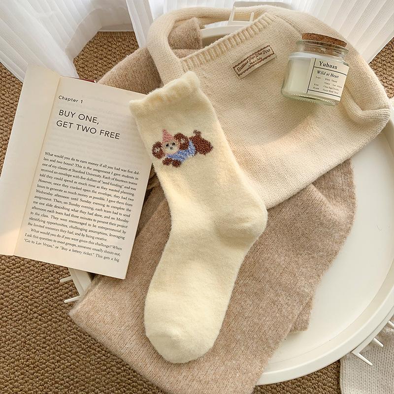 Damen Verdickte Plüsch Samt Laufender Hund Hase Tier Socken Herbst Winter Warme Schlafsocken Weiche Bequeme Halbhohe Socke