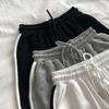 Damer Randiga Casual Shorts Koreanska Harajuku Lösa All Match Sportshorts Sommarmode Enkla Yoga Tunn Mini Shorts Dam