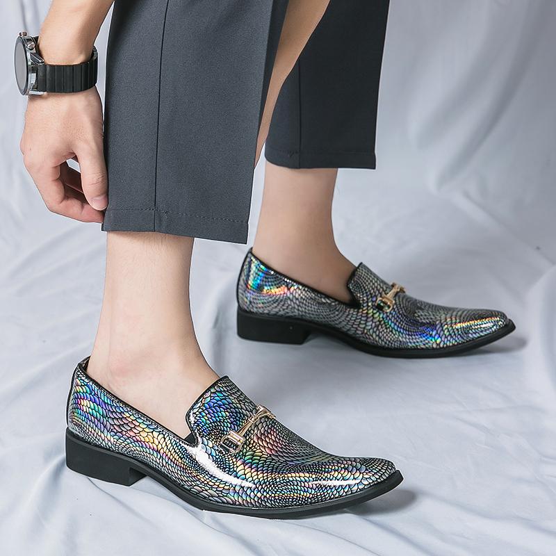 Fashion Luxury Banquet Dress Formal Shoes Pointed Low Cut High-end Business Casual Shoes for Men's Silver Men's Shiny Leather Shoes