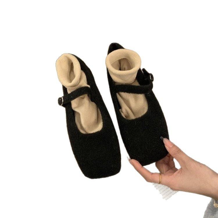 Shallow Mary Jane shoes autumn woolen single shoes new flat shoes square head with skirt French beanie shoes