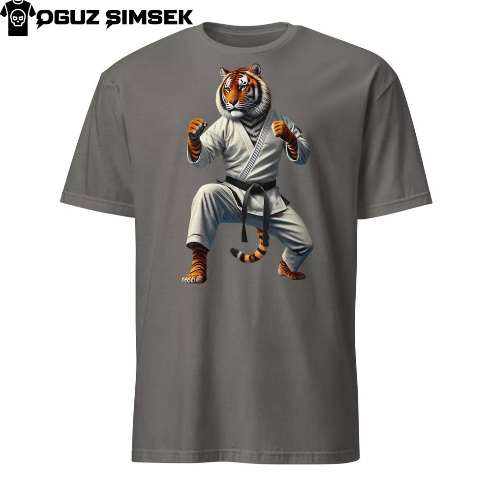 

Unisex Tiger Martial Artist T-Shirt | Softstyle Gildan | Karate Animal Graphic 2XL