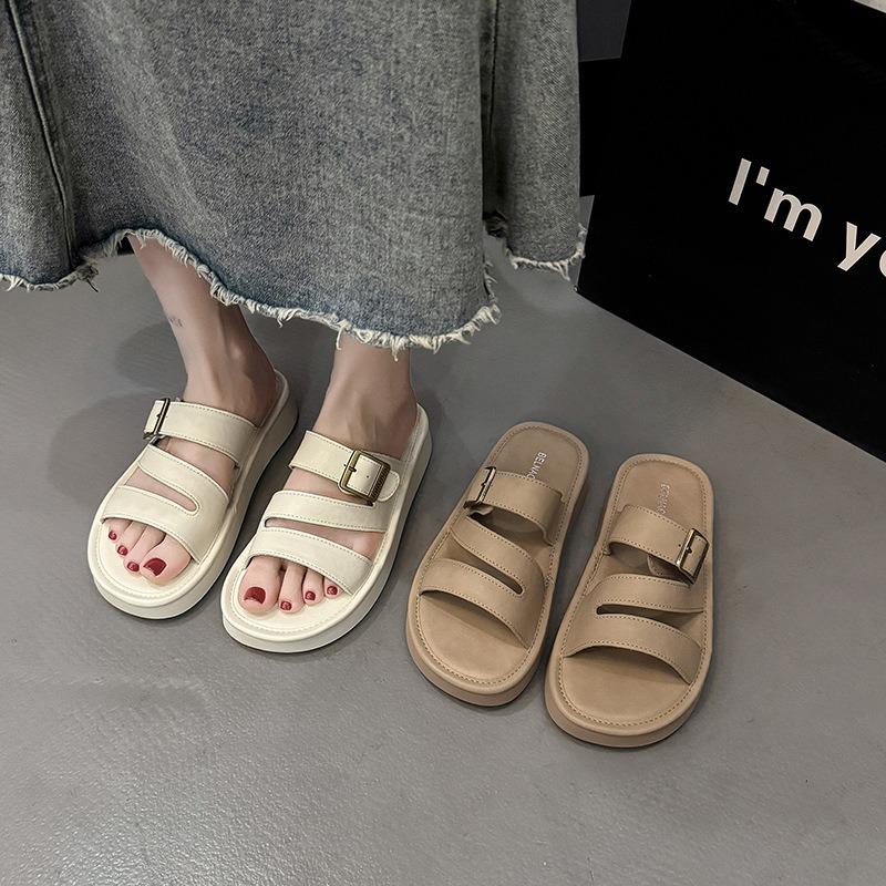 Cool slippers women's summer wear new fashion sense versatile casual thick bottom seaside beach one-word drag