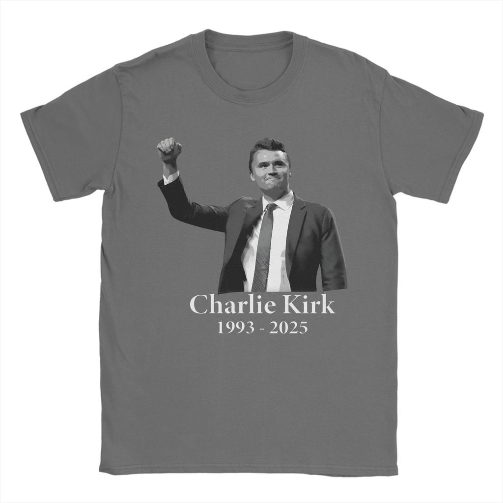 Man T Shirt REST IN PEACE Charlie Kirk 1993-2025 T Shirts Novelty Beach Tee Shirt Y2K Casual Casual Pure Cotton Tops Plus Size
