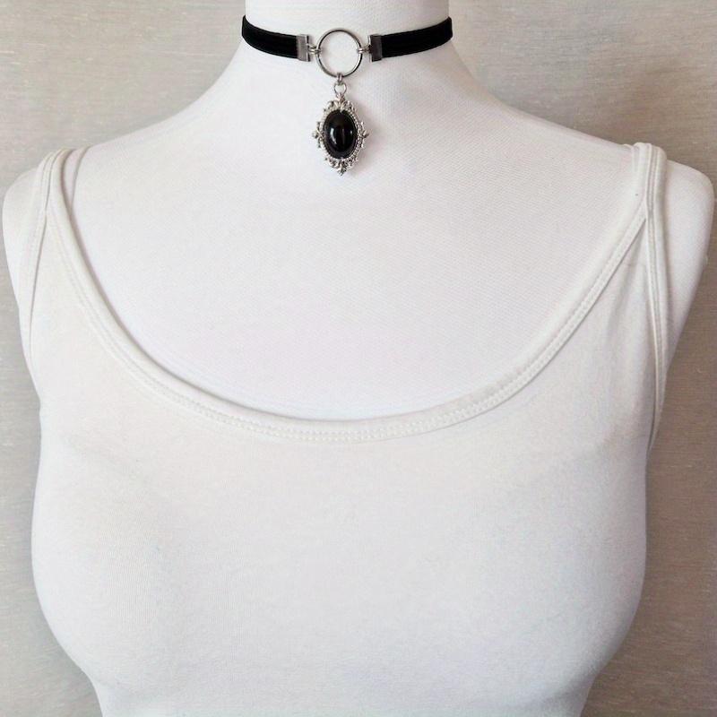 Collana Choker in Velluto con Ciondolo Cameo Vampiro Gotico per Donna Moda Strega Pagana Gioielli Regali per Ragazze Choker Punk Creativo