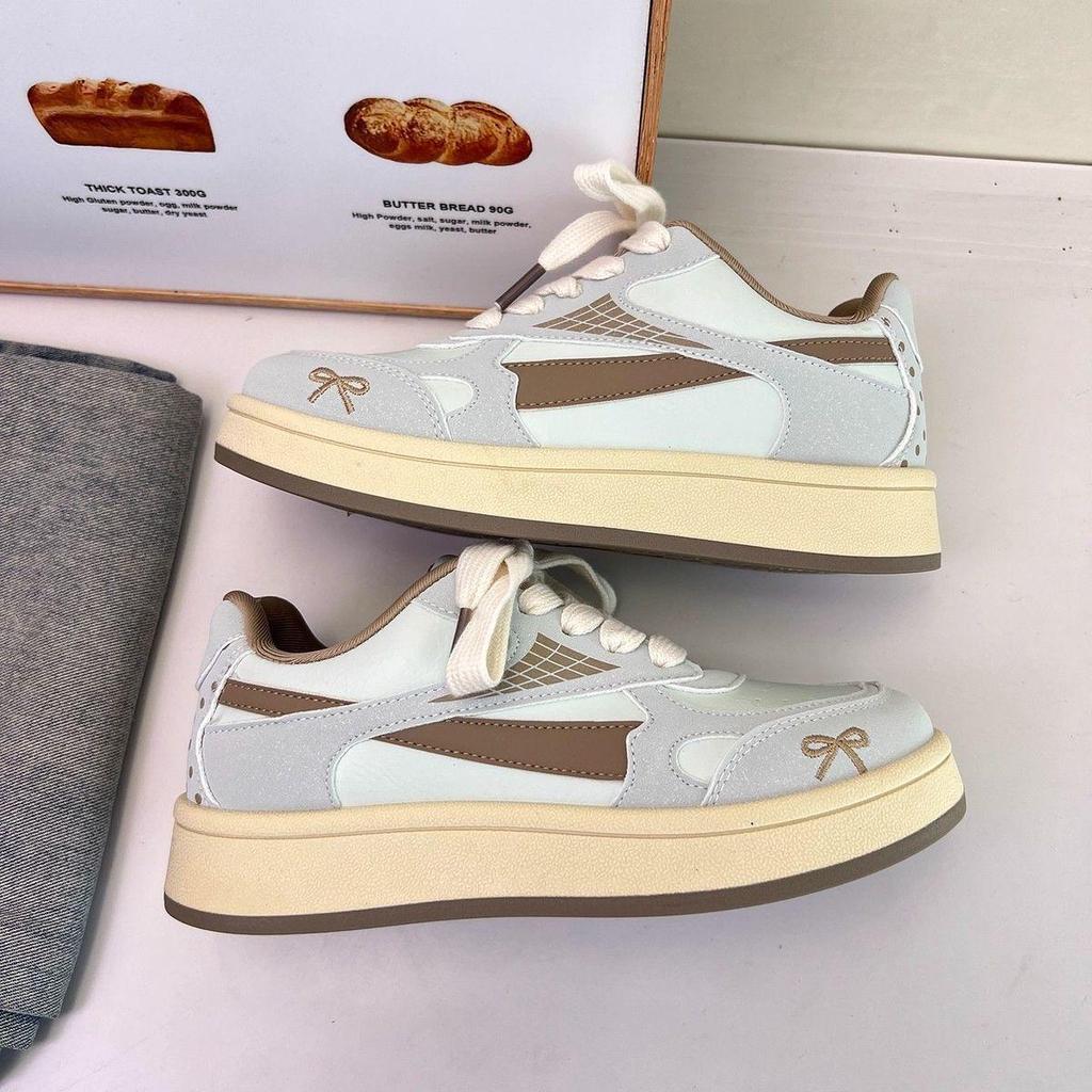 Women's Versatile 2025 Spring/Autumn Thick-Soled Fashionable White Shoes - Perfect with Skirts, Cute Board Shoes