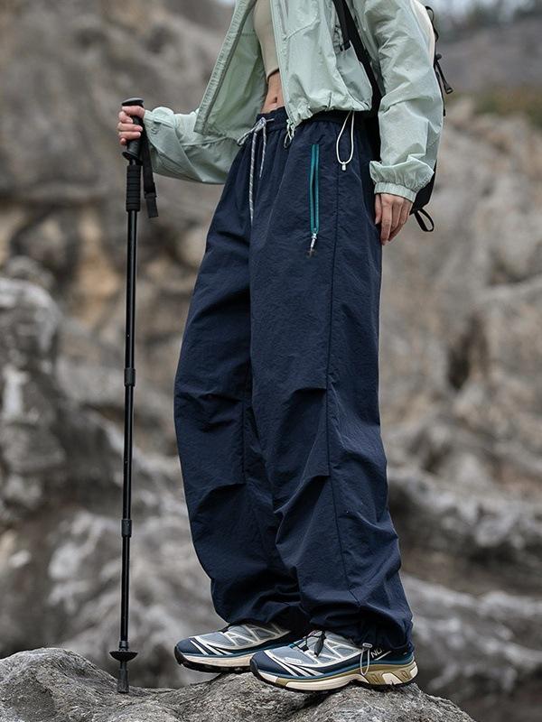 Windproof & Waterproof Quick-Dry Cargo Pants for Petite Women - American Style Outdoor Spring & Autumn Hiking.