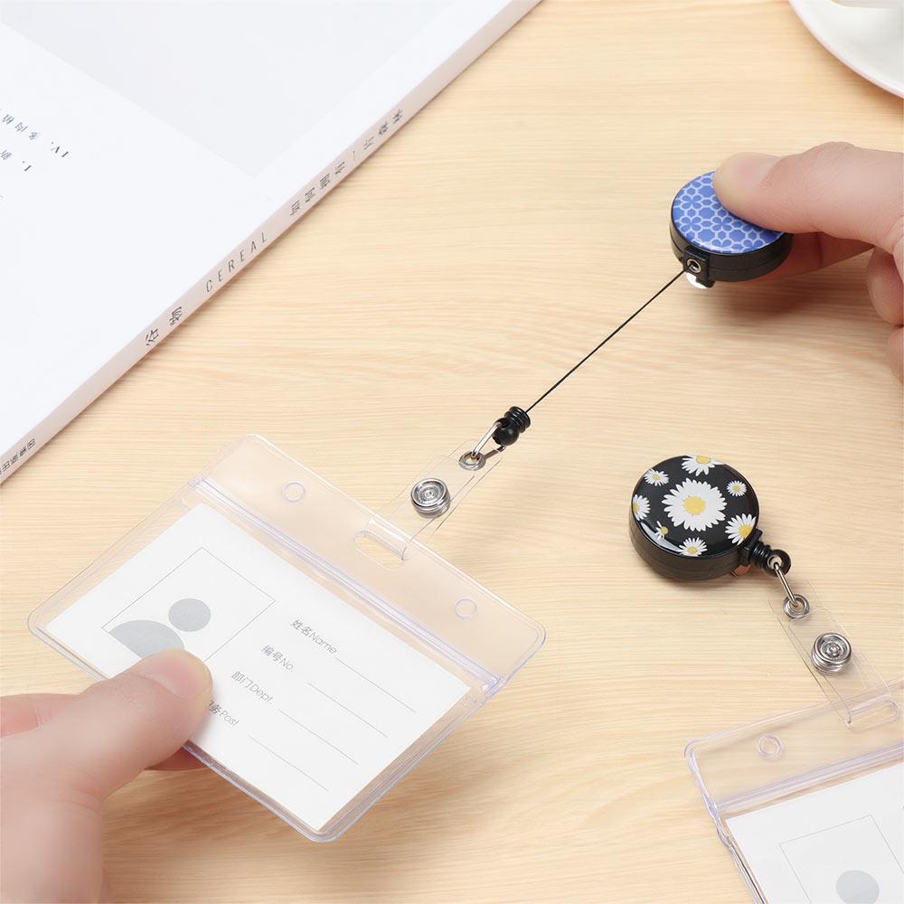 Multifunctional Lovely Adjustable ID Business Case Retractable Card Holder Bank Credit Card Name Badge Holder Protective Type