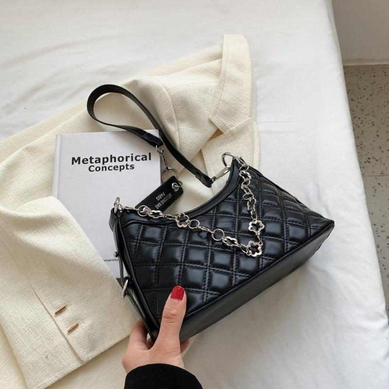 Trendy Chic Summer Crossbody Bag For Women In Durable Pu Leather With Unique Design Black