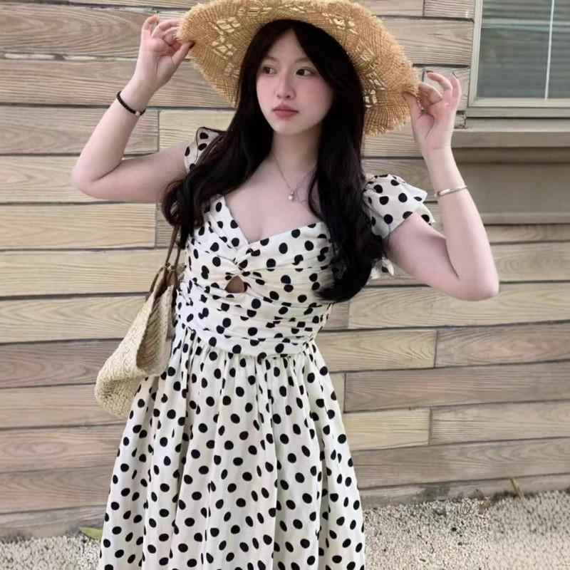Large Size Fat Sister French Polka Dot Dress Women s Pleated Waist Slimming Temperament Long Sling Small