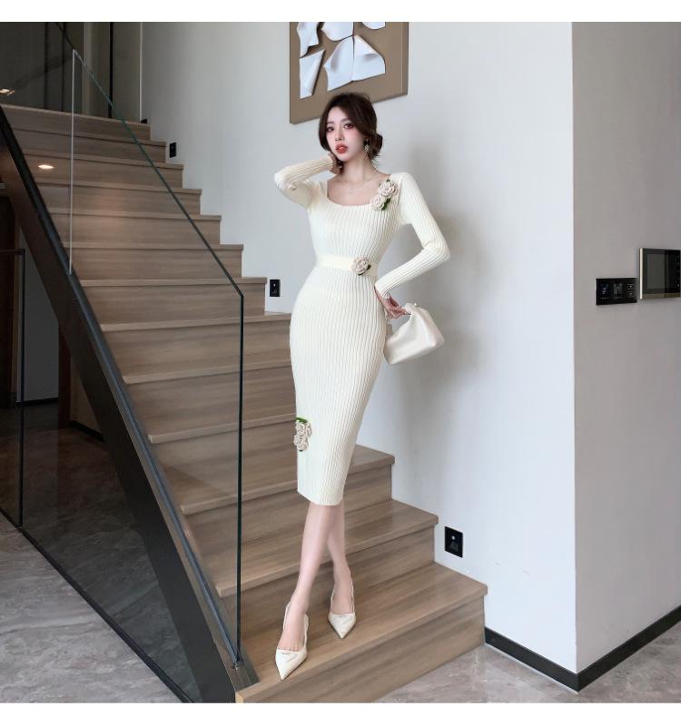 Off-White Floral Elegant Slim-Fit French Autumn/Winter Dress