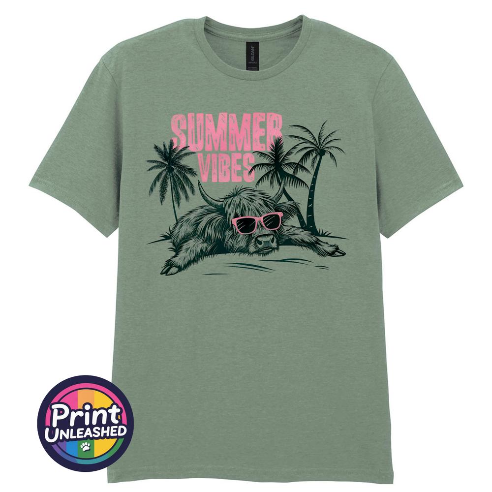 Highland Cow Summer Vibes T Shirt Funny Scottish Cow Beach Holiday Unisex Tee