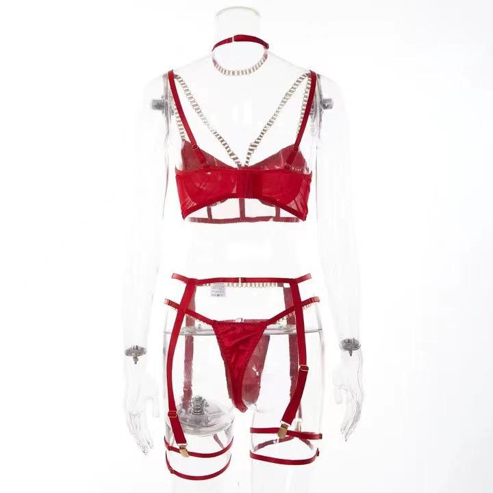2023 European & American Sexy Lingerie with Metal Chain Three-Piece Set
