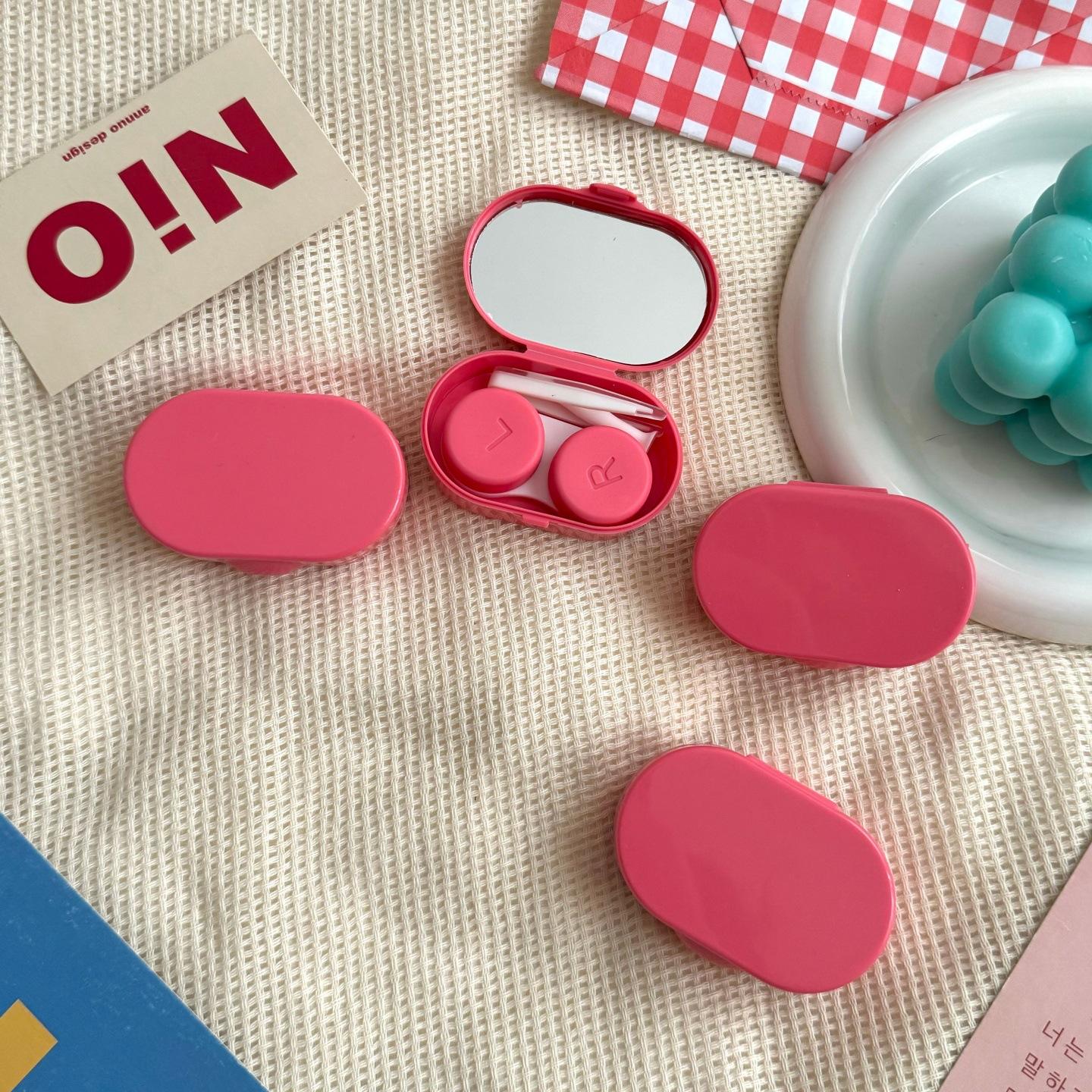 

Plastic Contact Lens Case for Women Girl Mini Contact Lens Box with Mirror Retro Style Lens Box Care Box Travel Outdoor Gift 62*42*22mm