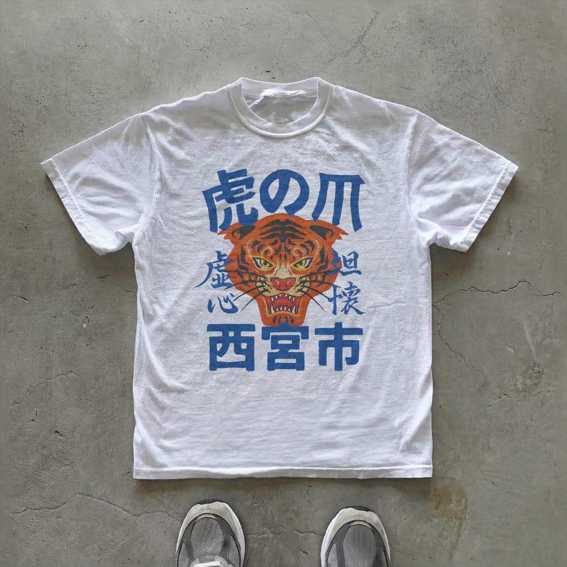 Vintage Tiger Tshirt Unisex Wounisex Kanji Graphic Print Short Sleeve Retro Crew Neck Harajuku Streetwear Casual Summer Fashion Tee