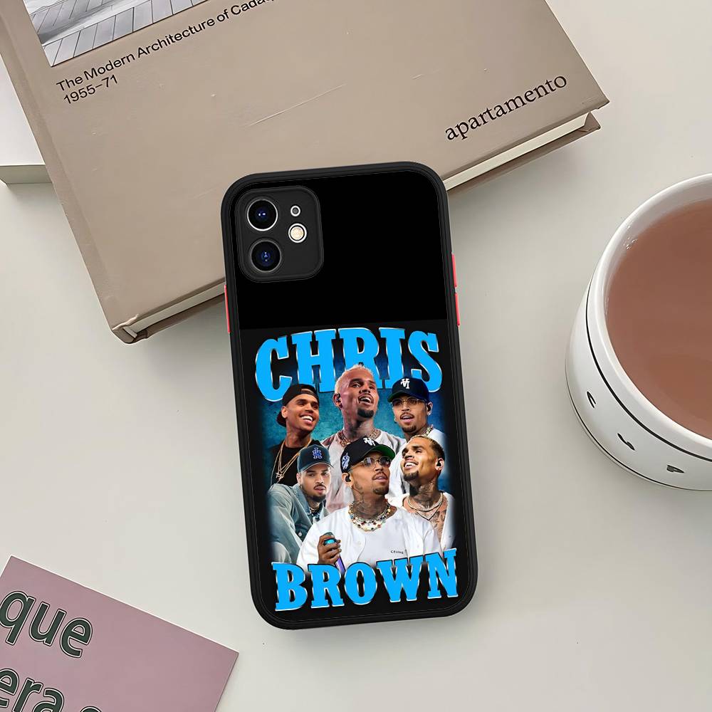 Chris Brown Amerikanischer Rapper Handyhülle Für IPhone 16 15 14 13 12 11 Pro Max 7 8 6 6s Plus Matten Cover