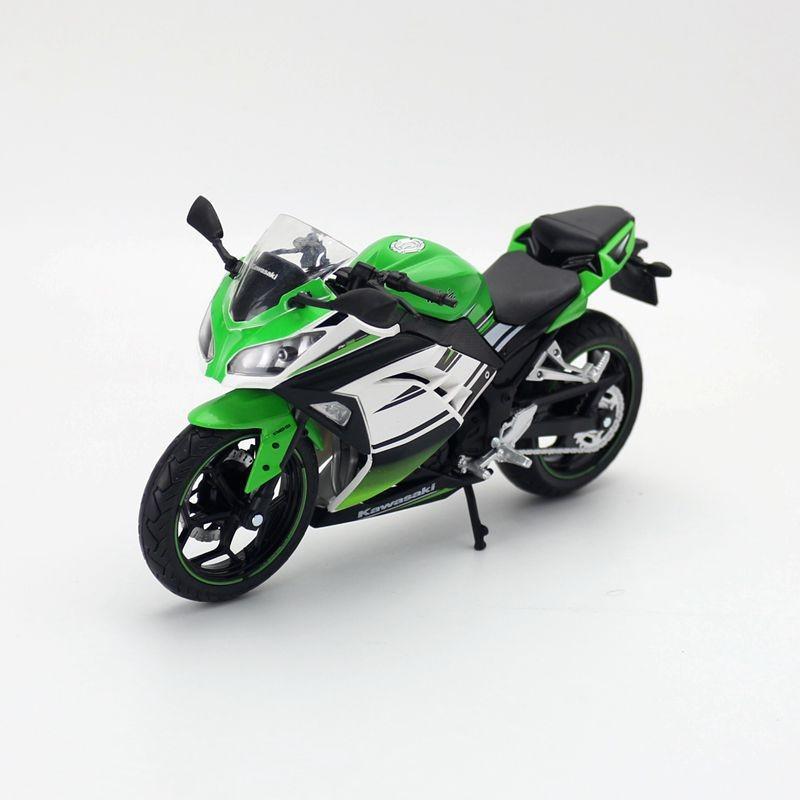 Kawasaki Alloy Motorcycle Model For Collection And Home Decor With Static Display