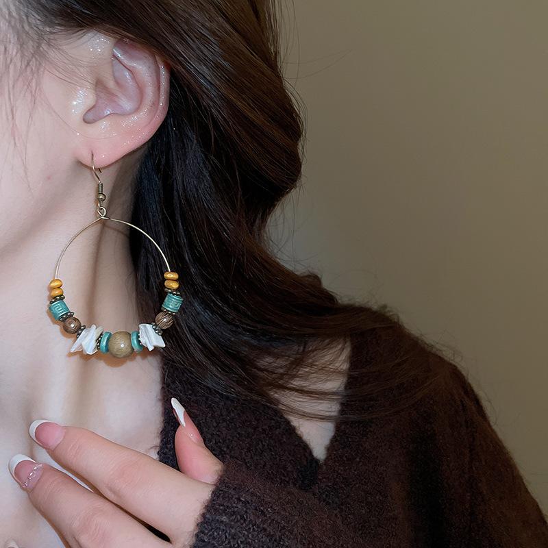 Módní náušnice pro ženy dámy