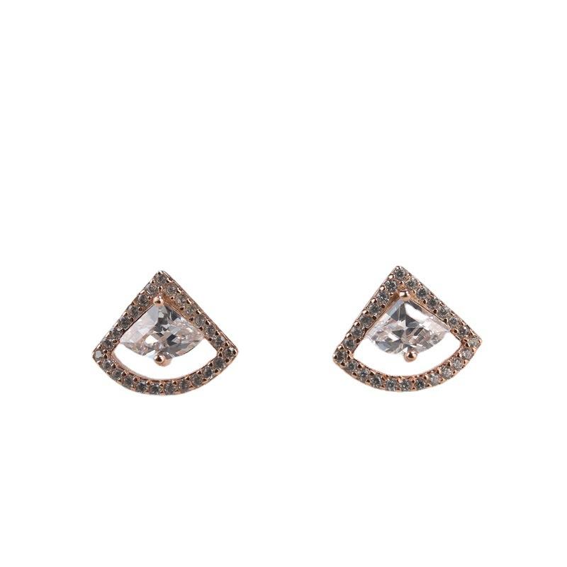 

Французские ретро циркониевые полые веерообразные серьги для женщин корейские нишевые простые темпераментные уши