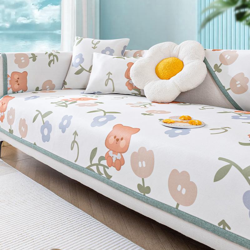 

Cool Sofa Cushion, Summer Ice Silk, Breathable, Non-Slip And Dirt-Resistant, Small Fresh Ice Cushion, One-Piece Cover, Anti-Cat Scratch 70*70cm
