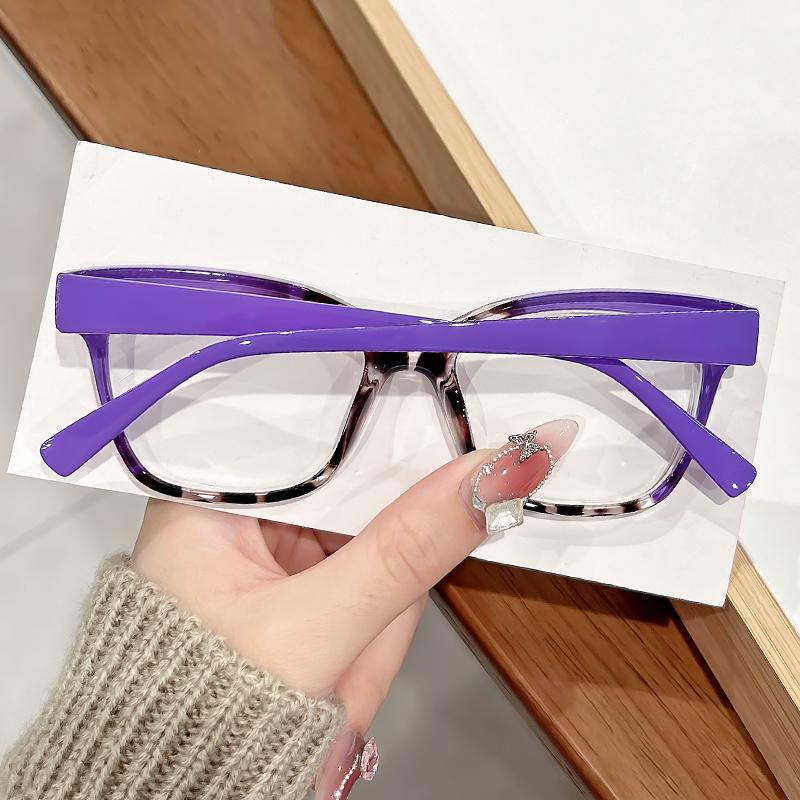 New Retro Classic Square-Framed Reading Glasses With Gradient Color Matching Trendy And Fashionable Reading Glasses