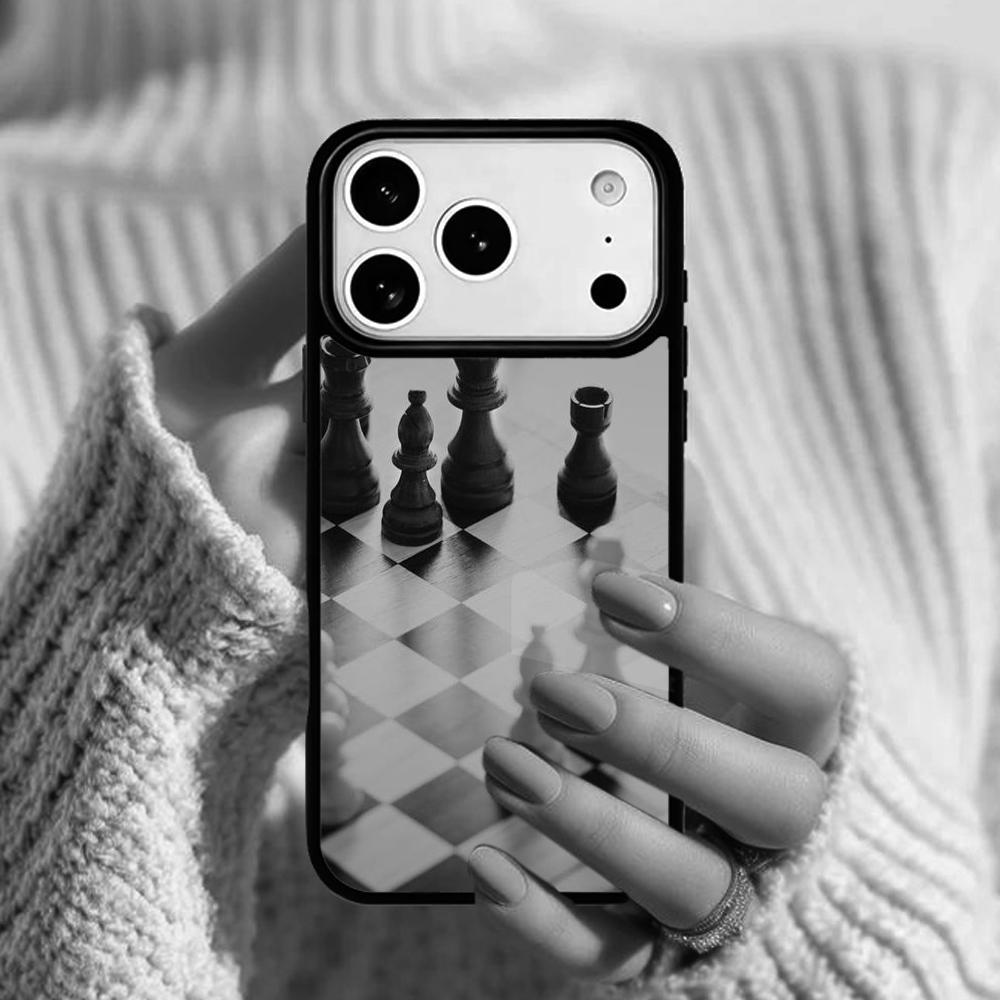 Chess Board Pieces Phone Case For Apple iPhone 17 Air 16E 15 14 Plus 13 12 11 Pro Max Mini Funda Cover
