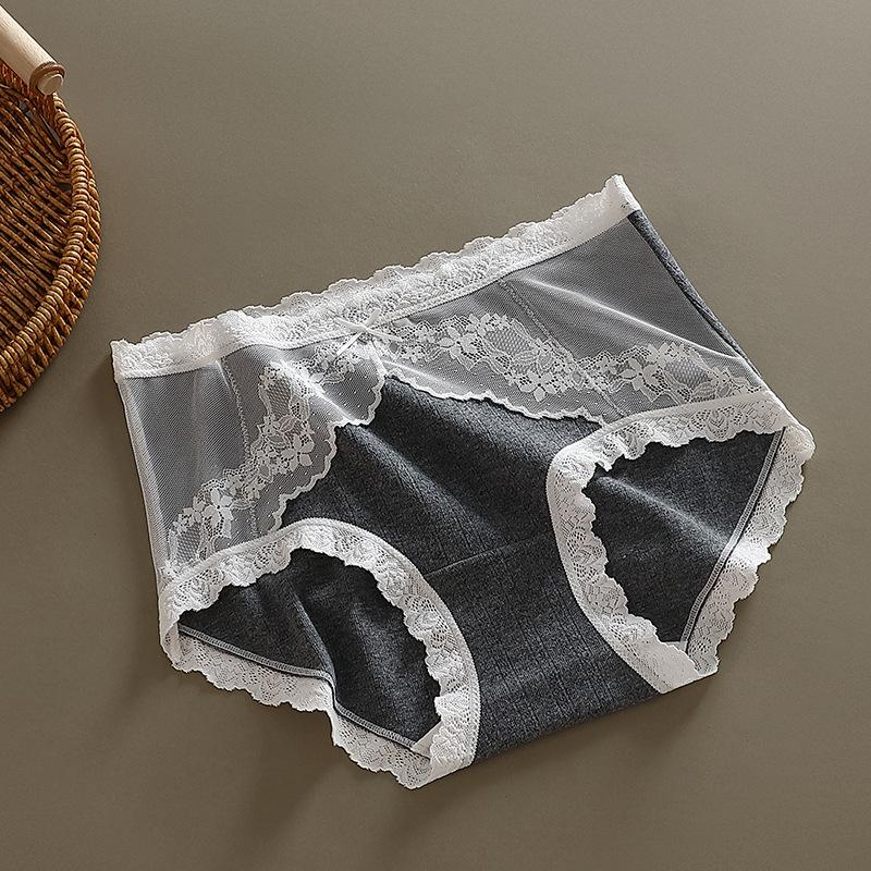 Women's Underwear Is Pure Cotton, Sexy, Cute, Soft, Breathable, Comfortable, with White Ear Edges Panties