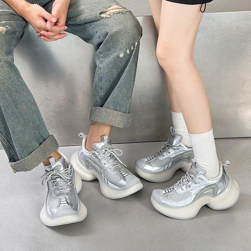 Yi Mengling streamer running shoes thick-soled heightening women's shock absorption, lightweight and breathable sports shoes