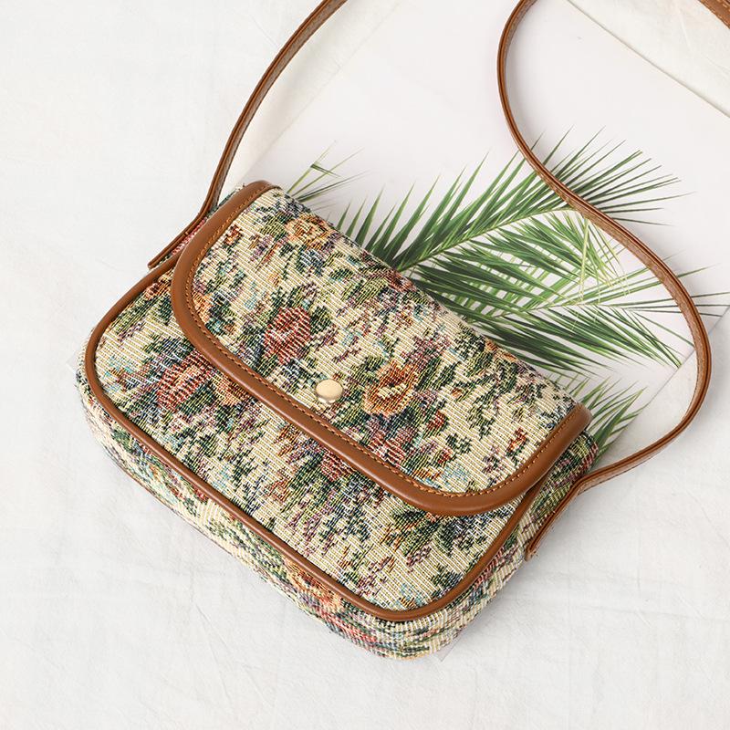 

Высококачественные женские сумки через плечо Новые ретро сумки-мессенджеры с цветами Женские маленькие квадратные сумки на одно плечо 19x5.5x13.5cm коричневый