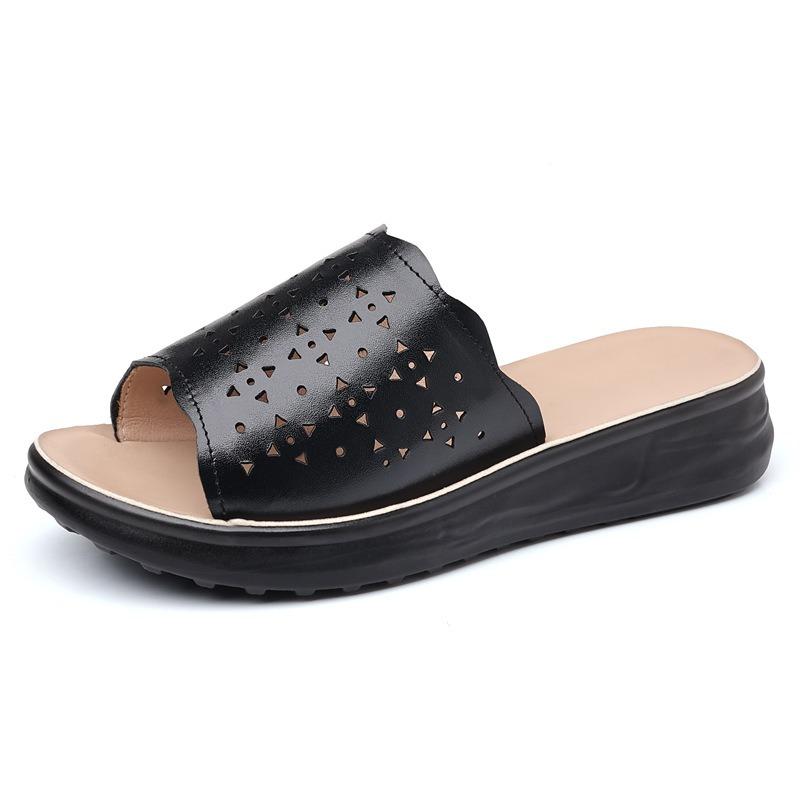 ~~ Leather mother slippers outer wear summer middle-aged and old go out cool slippers middle-aged flat bottom non-slip elderly