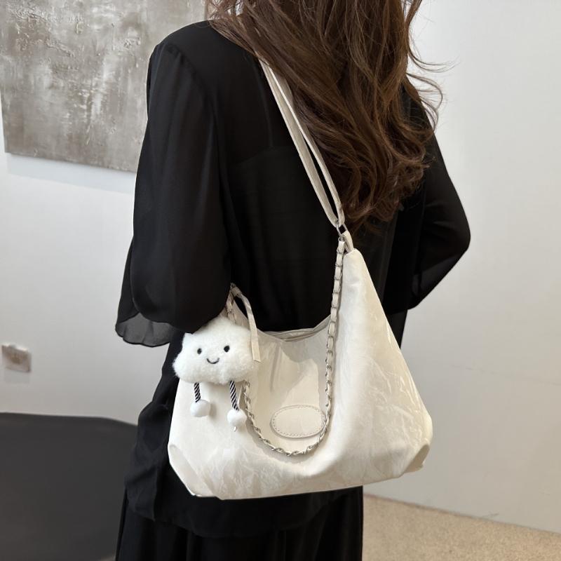 Casual Soft Large Capacity Tote Bag with Wide Strap Decorative Chain for Work Daily Shoulder Purse Use Commute Crossbody Bag