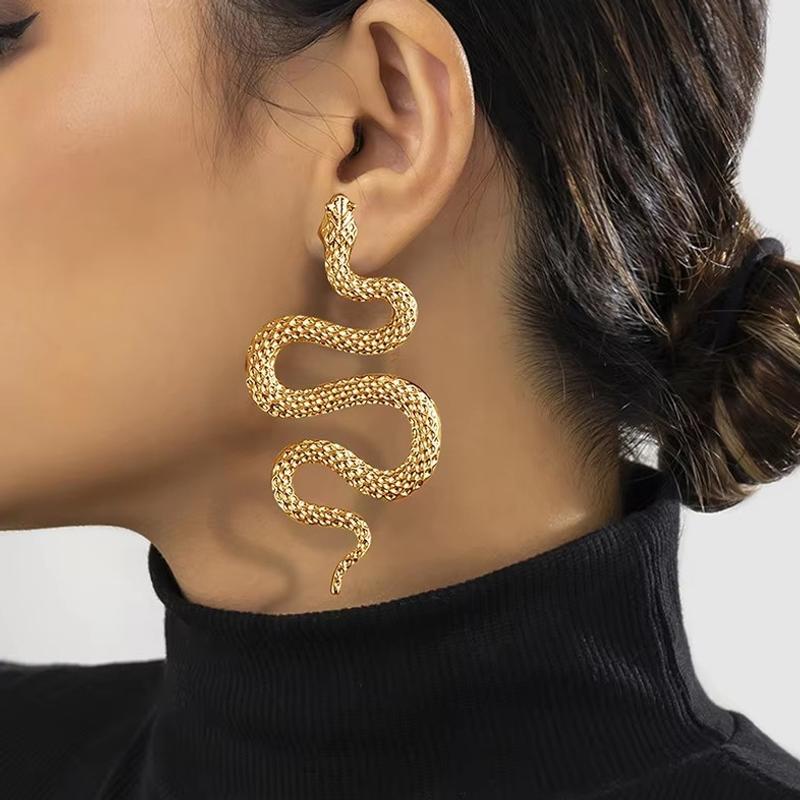

EVISPOL Sexy and Exaggerated Halloween Snake Shaped Stud Earrings for Women Fashion Gothic Personalized Trendy Girl Rock Jewelry