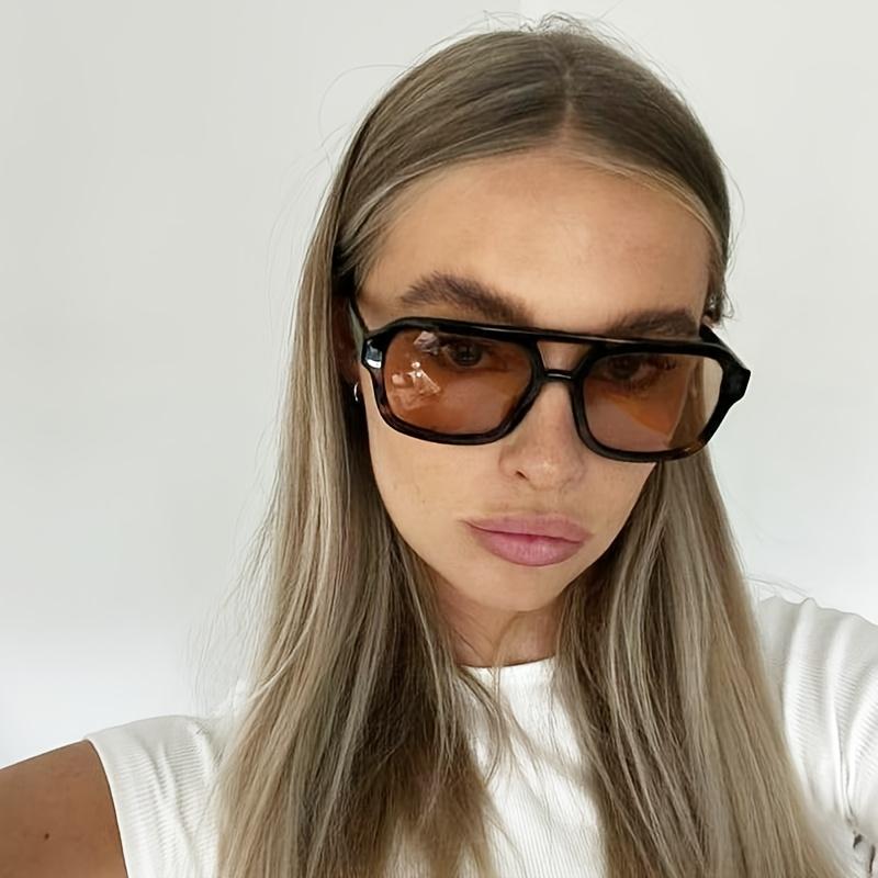 Fashionable Women'S Glasses with Decorative Large Plastic Full-Frame Design.