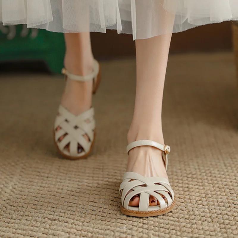 Fashion Retro Style 2025 Summer New Women Sandals Fashion Elegant Weave Cover Toe Shoes Ladies Comfort Low Heel Beach Vacation Sandalias