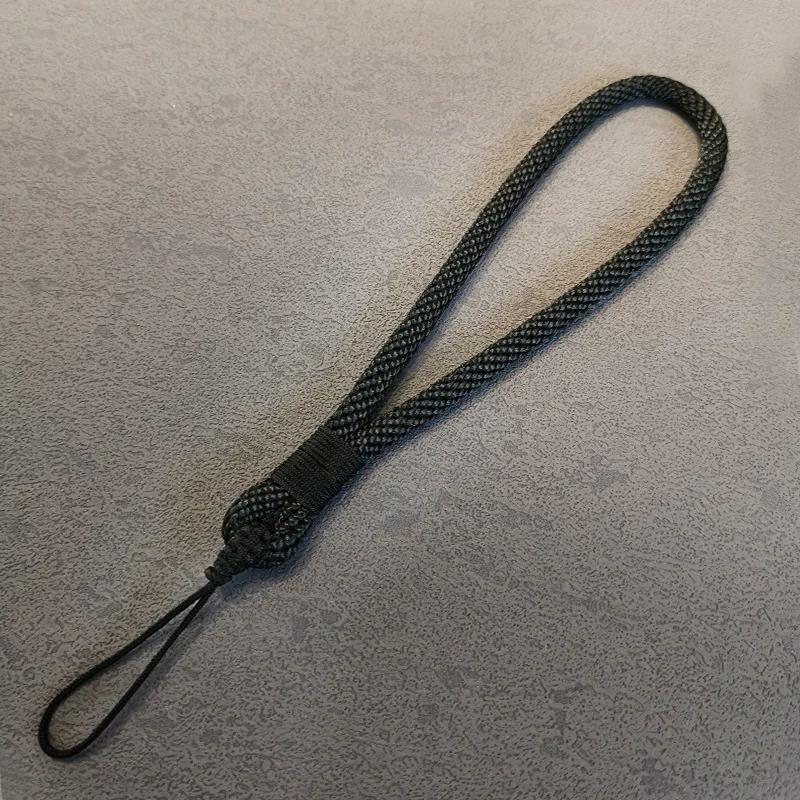 Mobile Phone Lanyard Short Wrist Rope Reinforced Color Matching Hand-woven Pendant Female Male Accessories Anti-loss Lanyard. 1