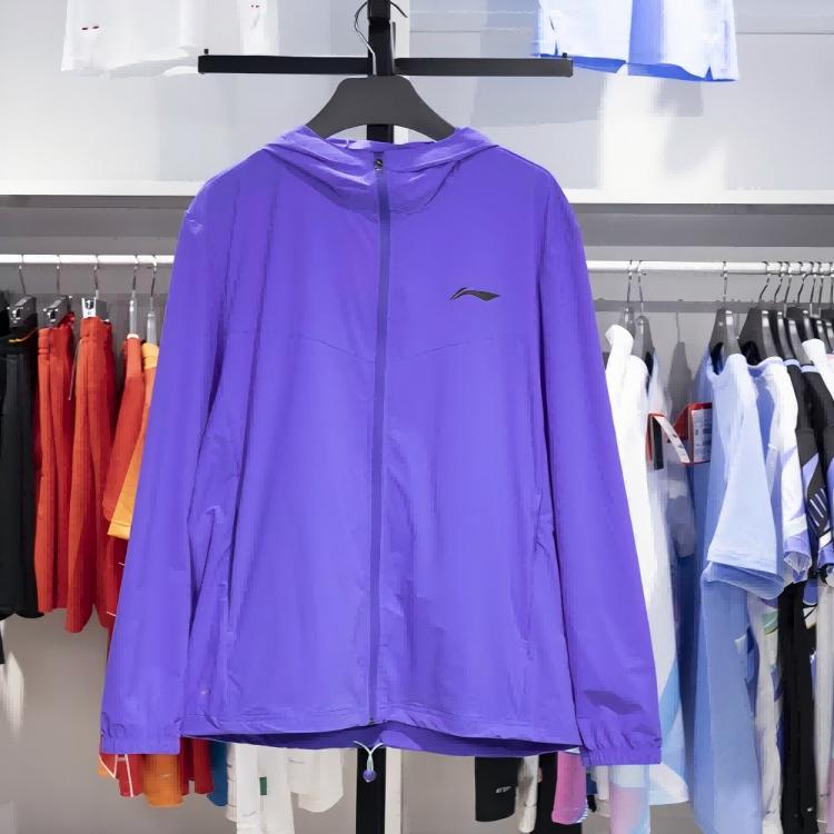 Li Ning Υπαίθριο Άνετο Casual Αθλητικό Αντιανεμικό Μπουφάν με Κουκούλα Ανδρικό Εξωτερικό Ρούχο Φθορίζον-Αστροειδές-Μοβ AFDT185-15