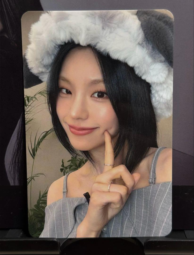 

[Б/У] ITZY Йеджи Аир Лимитированная торговая карта с автографом с сессии Makestar D1