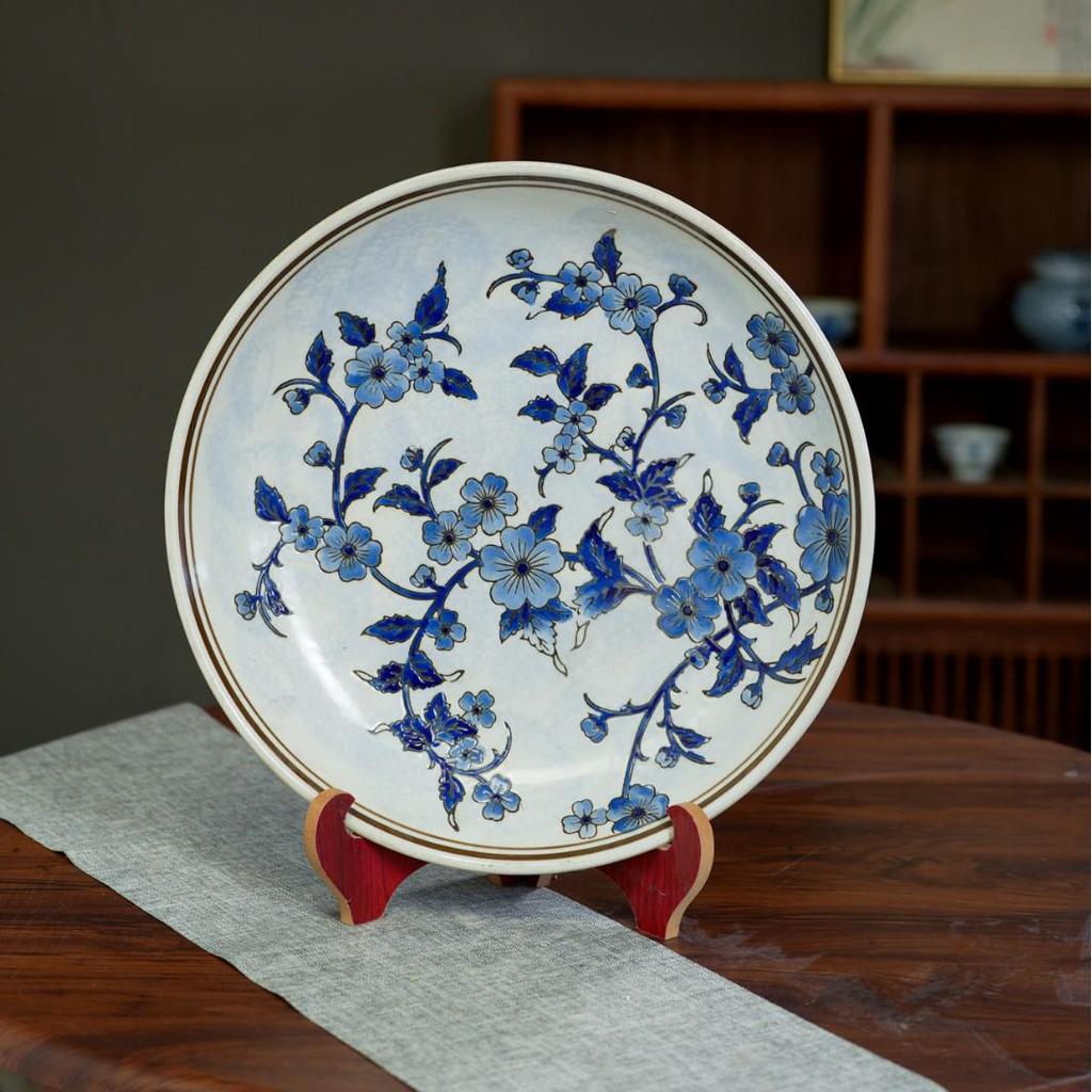 Blue and White Linglong Deep Ceramic Plate - High-End Retro Tea Tray Dish for Home Use