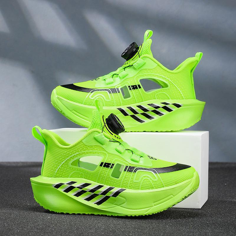 

New Breathable Mesh Running Shoes for Boys 31 зелёный