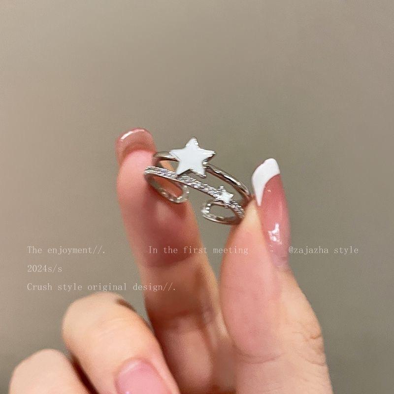 

Double-layer Star-shaped Ring - A Unique Design for Women, A High-end and Fashionable Couple s Pair Ring. Double-layered stars